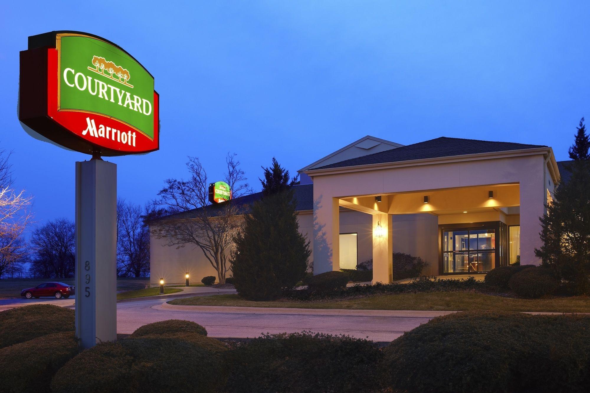 Iowa Inn Bettendorf Quad Cities Buitenkant foto