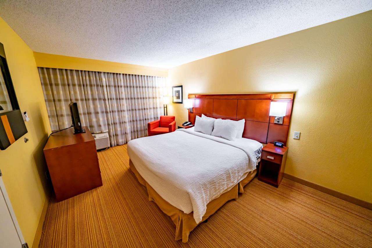 Iowa Inn Bettendorf Quad Cities Buitenkant foto